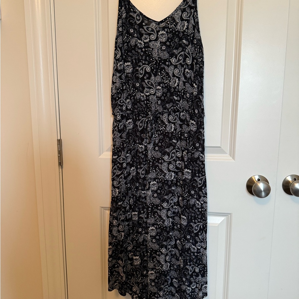 Elegant Black Paisley Dress